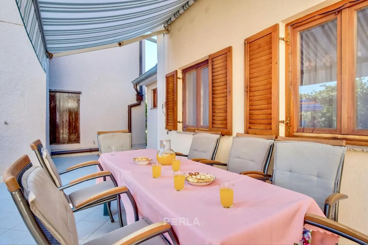 Apartment Casa Melita With Garden Stinjan Croatia