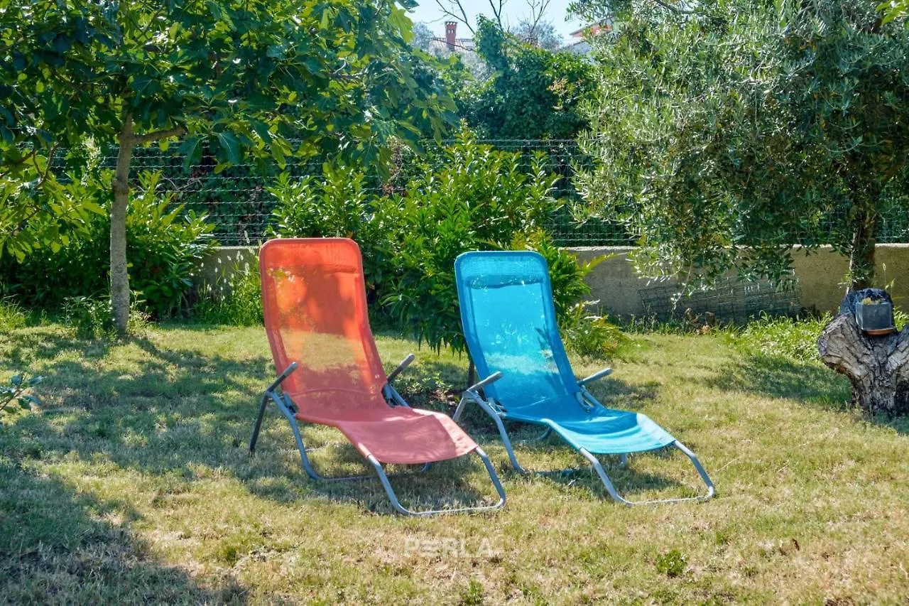 Apartment Casa Melita With Garden
